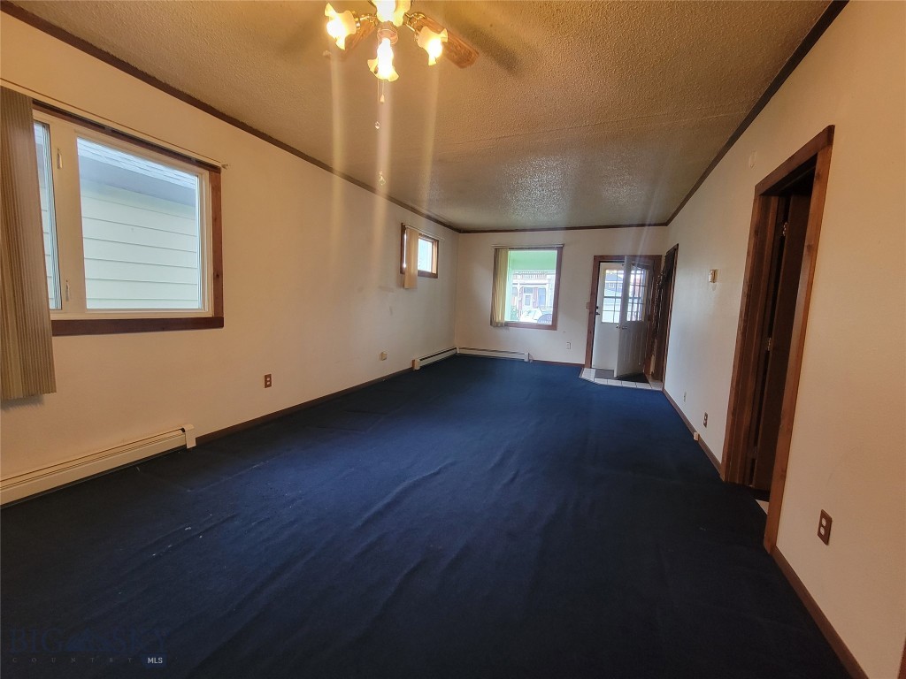 Butte, Montana 59701, United States, 2 Bedrooms Bedrooms, ,1 BathroomBathrooms,Residential,Pending,46835