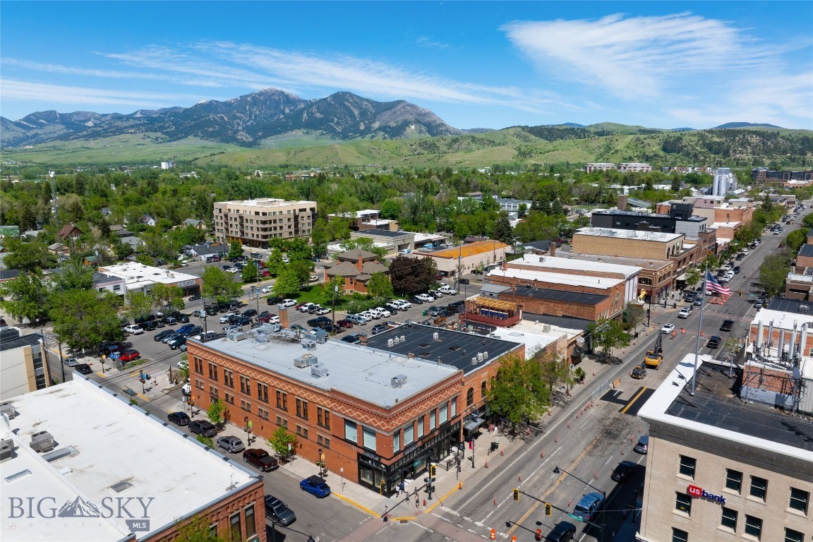 Bozeman, Montana 59715, United States, 2 Bedrooms Bedrooms, ,3 BathroomsBathrooms,Residential,Contingent,55366