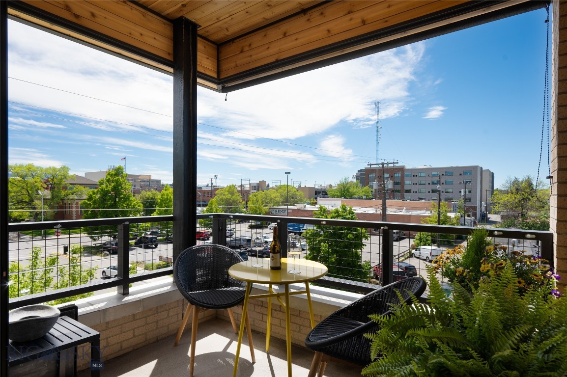 Bozeman, Montana 59715, United States, 2 Bedrooms Bedrooms, ,3 BathroomsBathrooms,Residential,Contingent,55366