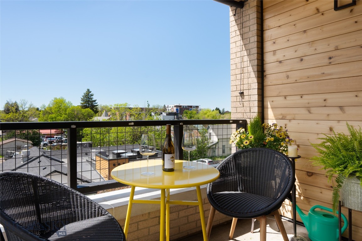 Bozeman, Montana 59715, United States, 2 Bedrooms Bedrooms, ,3 BathroomsBathrooms,Residential,Contingent,55366