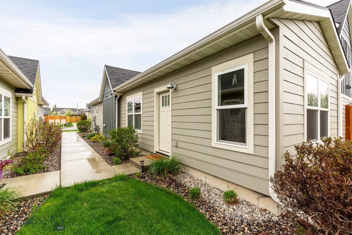3245 Breeze A