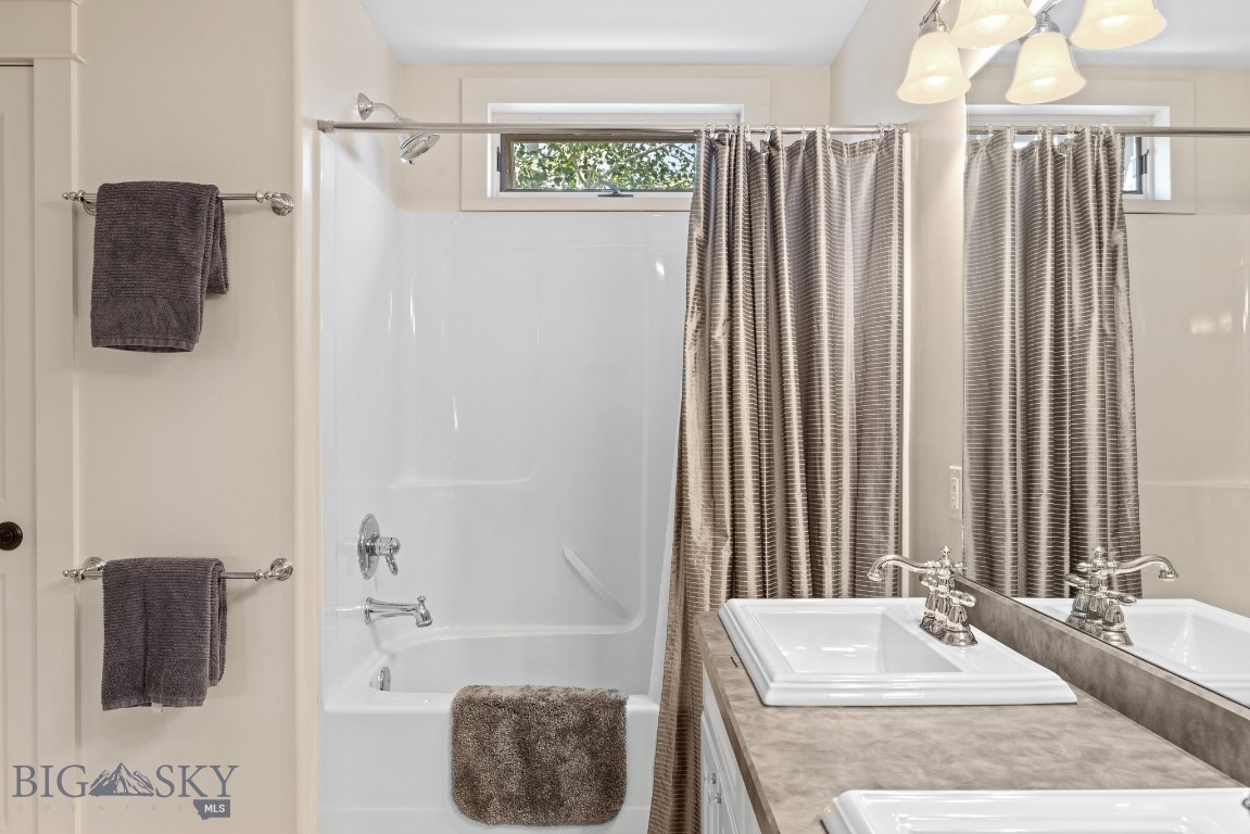 Bozeman, Montana 59715, United States, 4 Bedrooms Bedrooms, ,4 BathroomsBathrooms,Residential,Contingent,48024