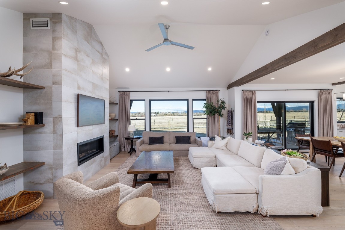 Creekside Meadows - Residential