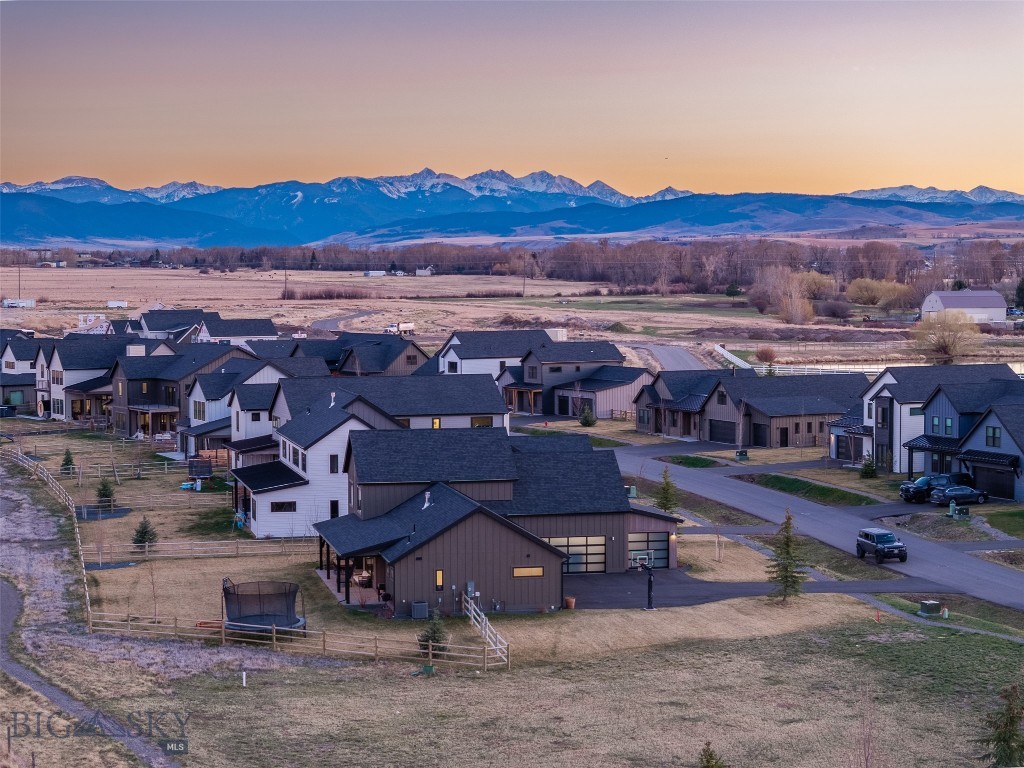 Creekside Meadows - Residential