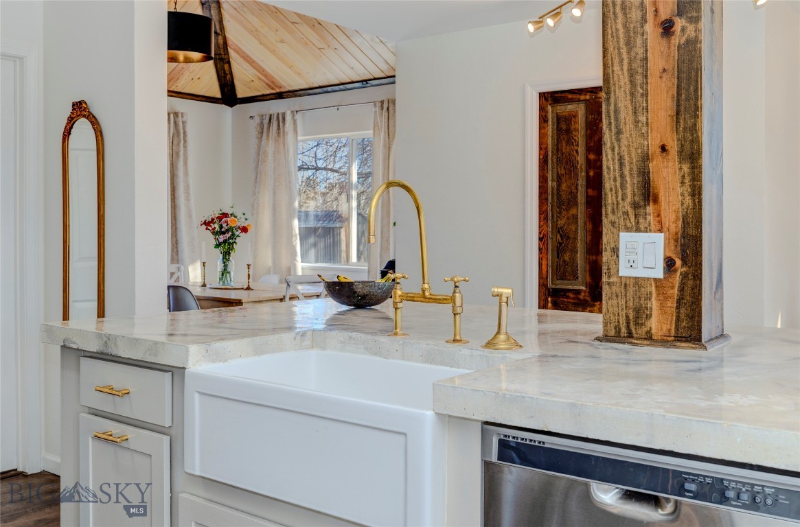 Northern Lights - Residential