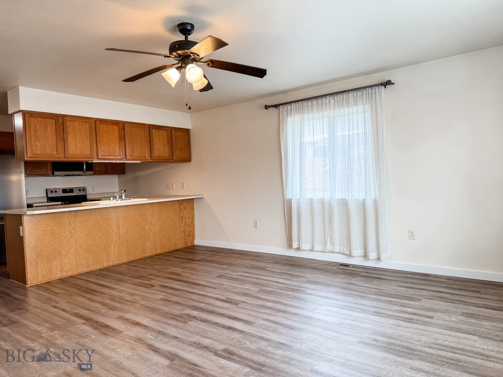 1002 Sky View Trail