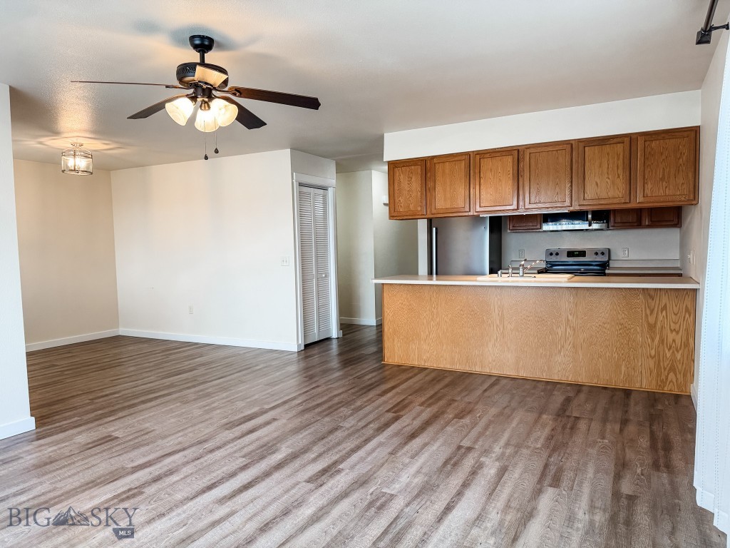 1002 Sky View Trail