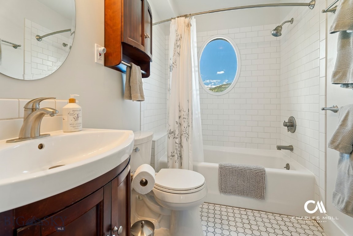 Helena, Montana 59602, United States, 4 Bedrooms Bedrooms, ,2 BathroomsBathrooms,Residential,Active,133797