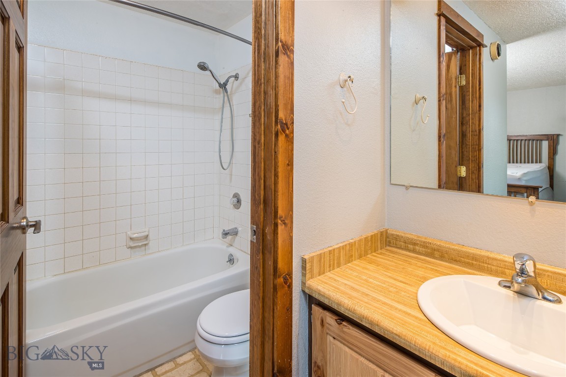 Spruce Condos - Residential