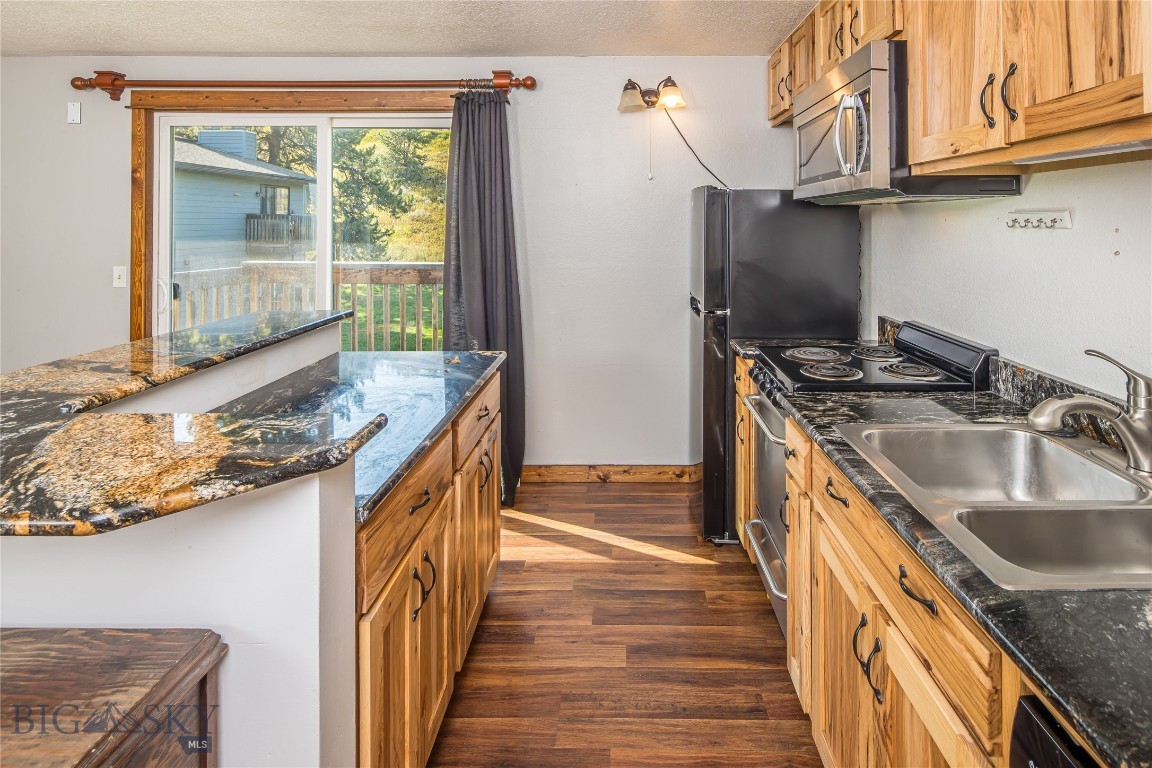 Spruce Condos - Residential