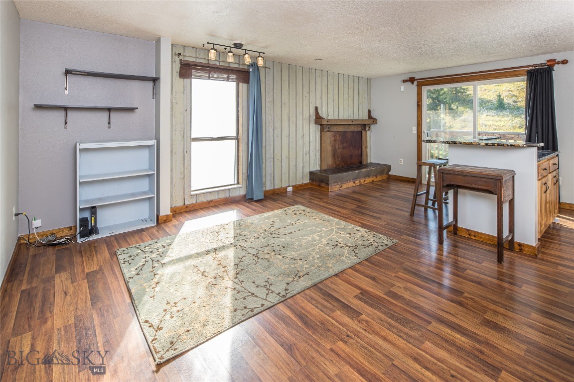 Spruce Condos - Residential