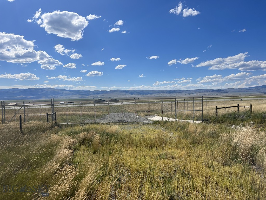 Shining Mountain Airpark - Land