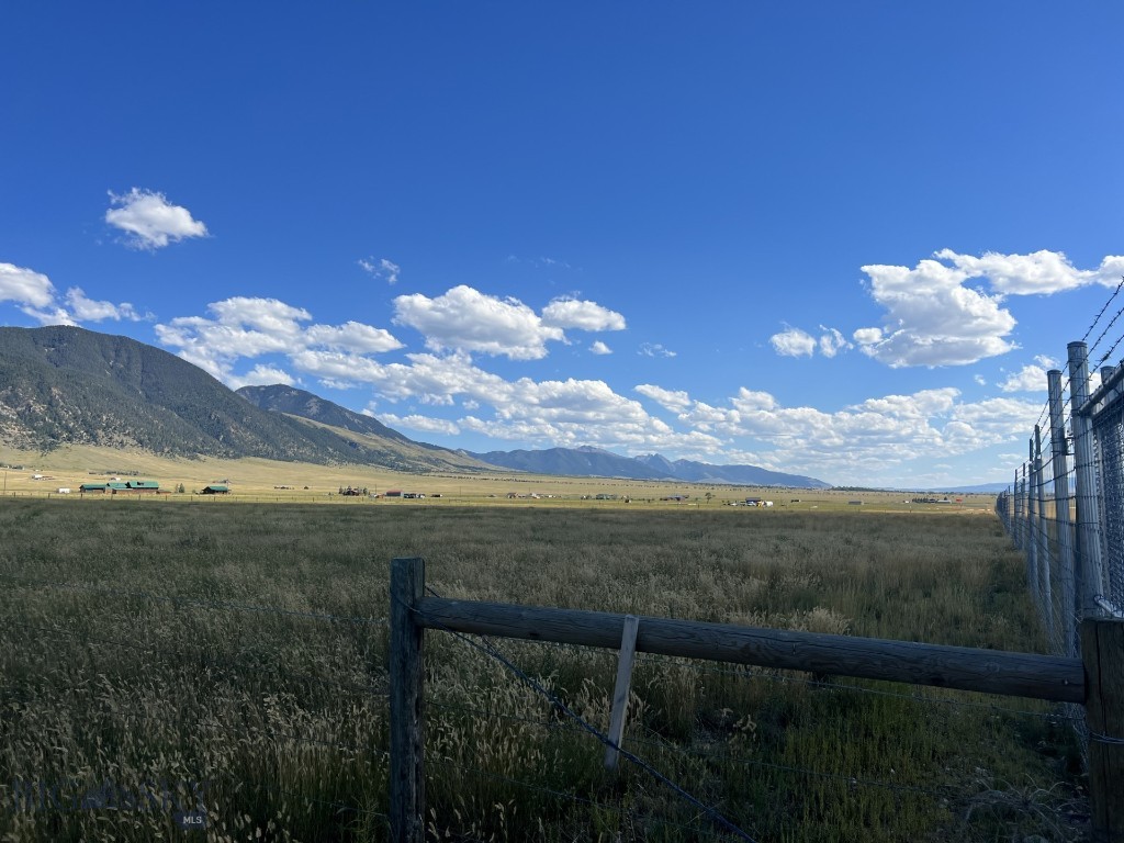Shining Mountain Airpark - Land