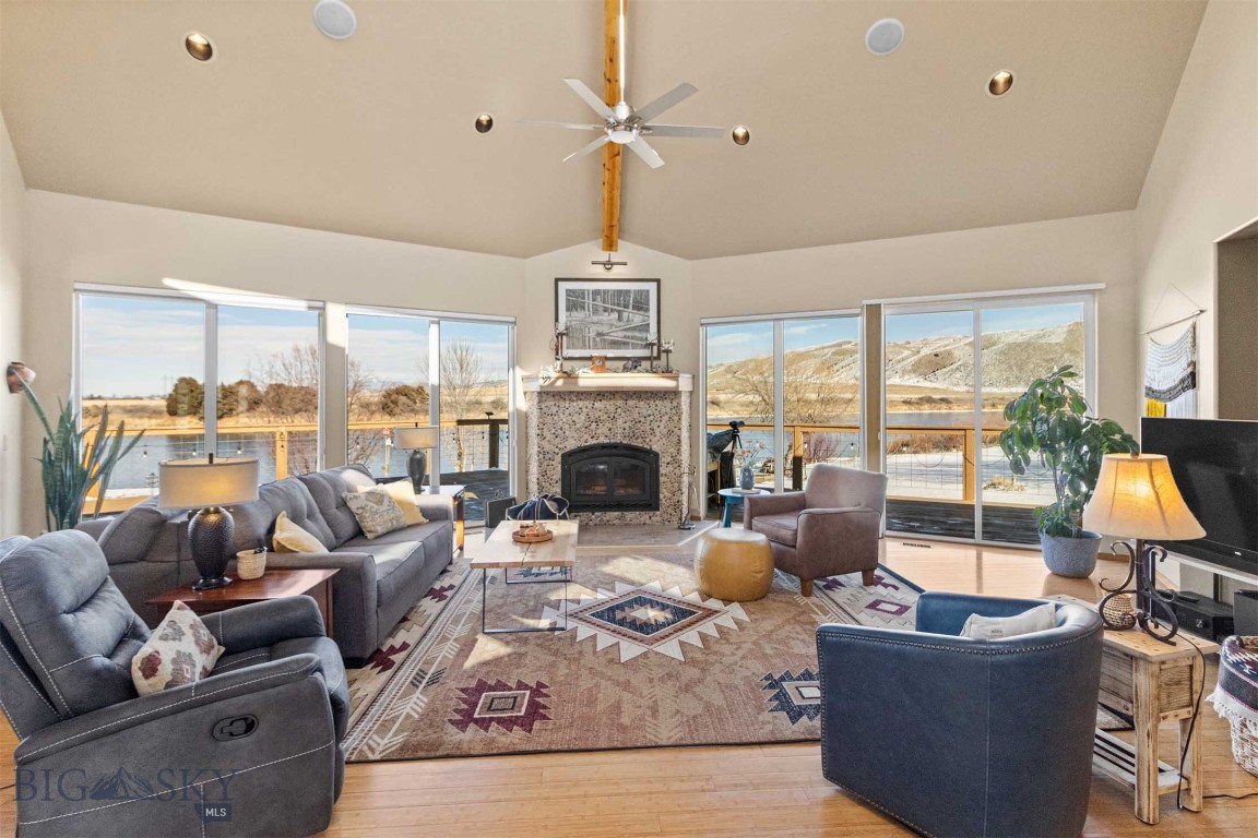 Missouri River Rendezvous - Residential