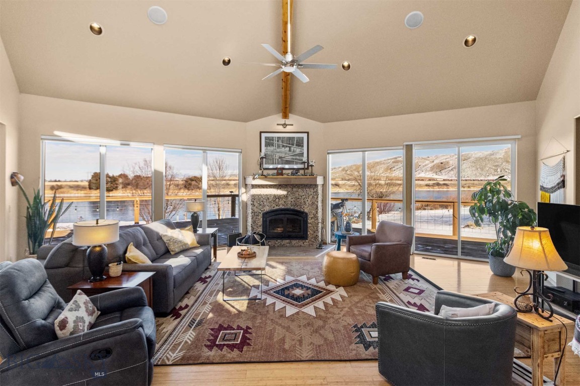 Missouri River Rendezvous - Residential