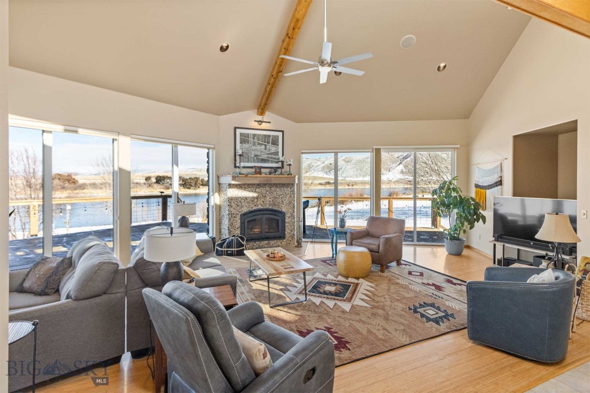 Missouri River Rendezvous - Residential