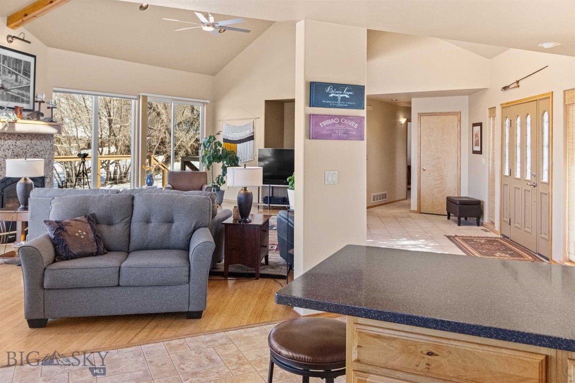 Missouri River Rendezvous - Residential