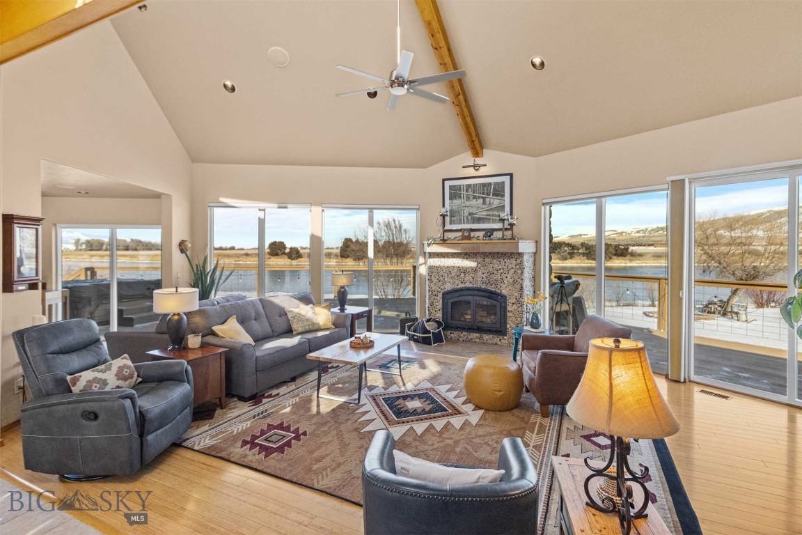 Missouri River Rendezvous - Residential