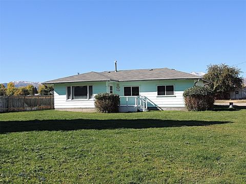 Photo of 114 N Norris Avenue, Anaconda, MT 59711 (MLS # 406114)