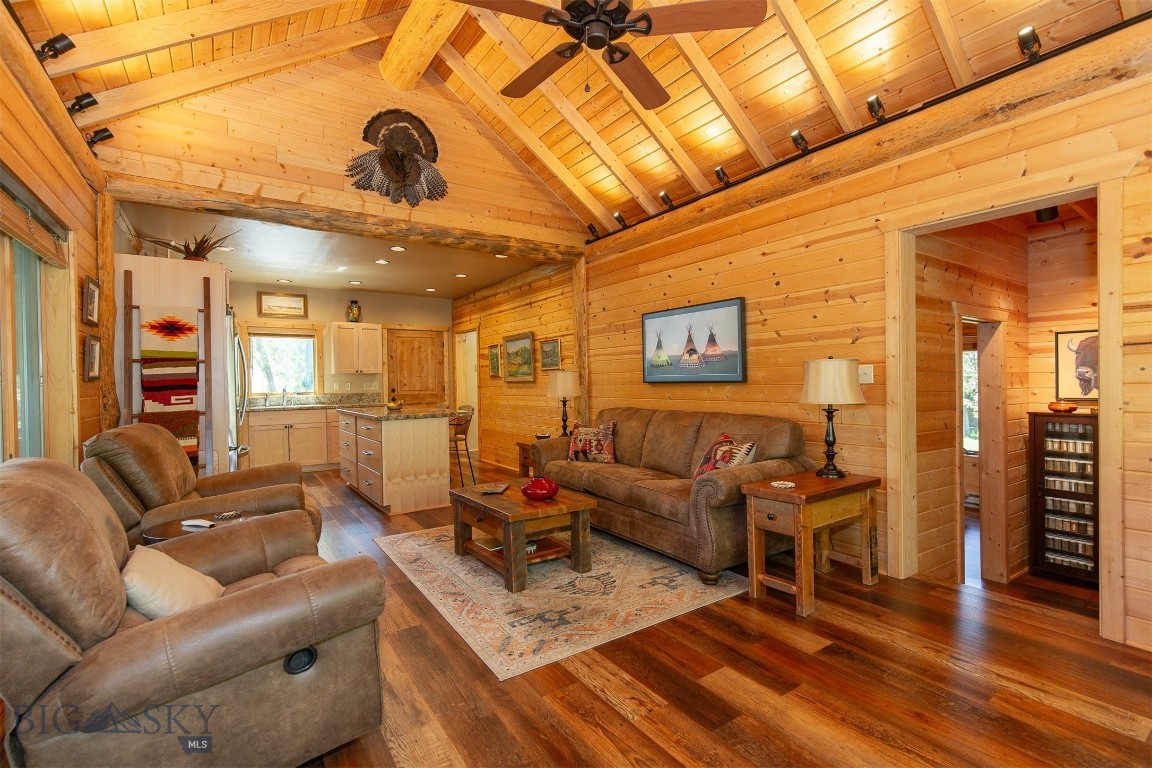 9 Booth Gulch Lane
