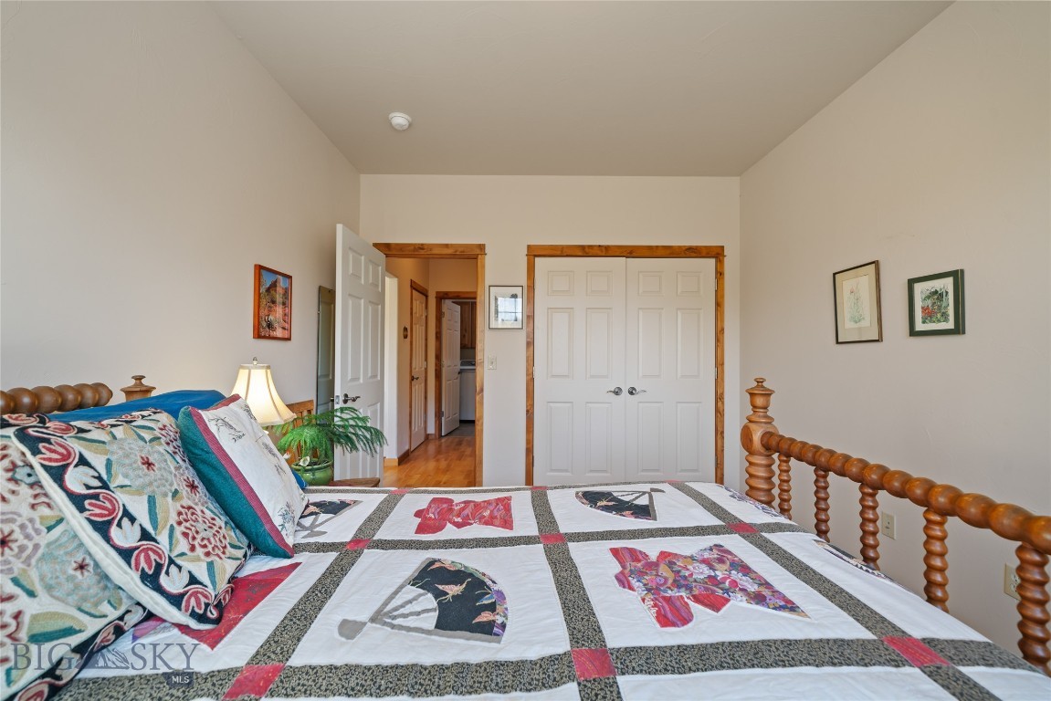 Lessley Estates Condo - Residential