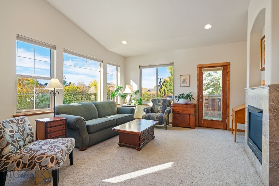 Lessley Estates Condo - Residential