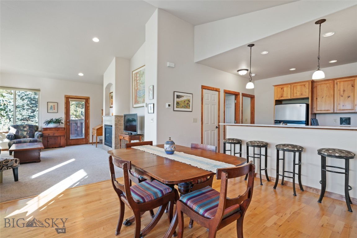 Lessley Estates Condo - Residential