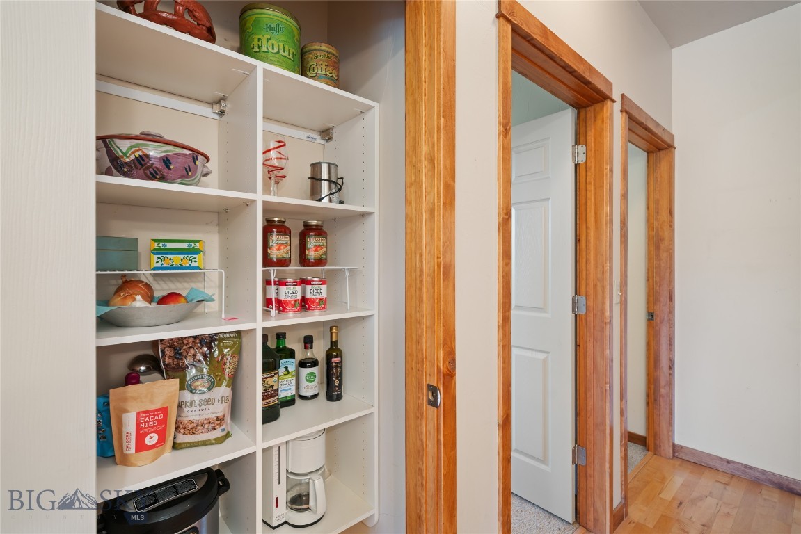 Lessley Estates Condo - Residential