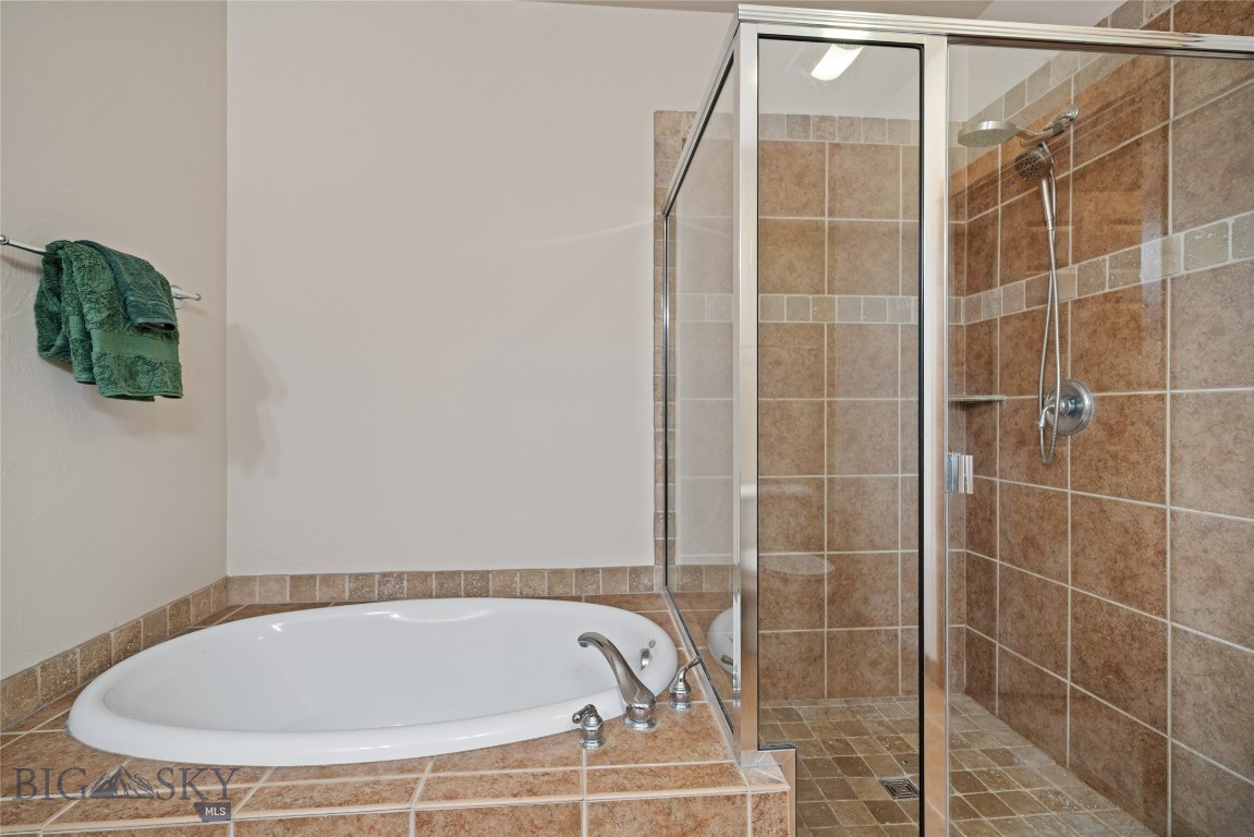 Lessley Estates Condo - Residential