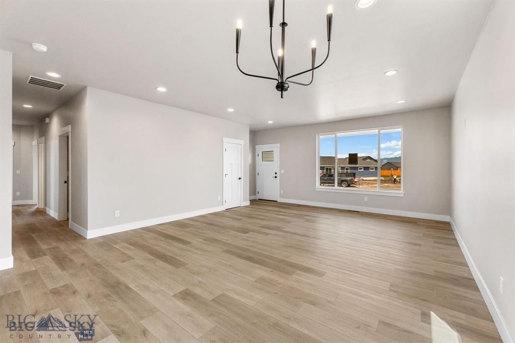 2307 Oriole Drive