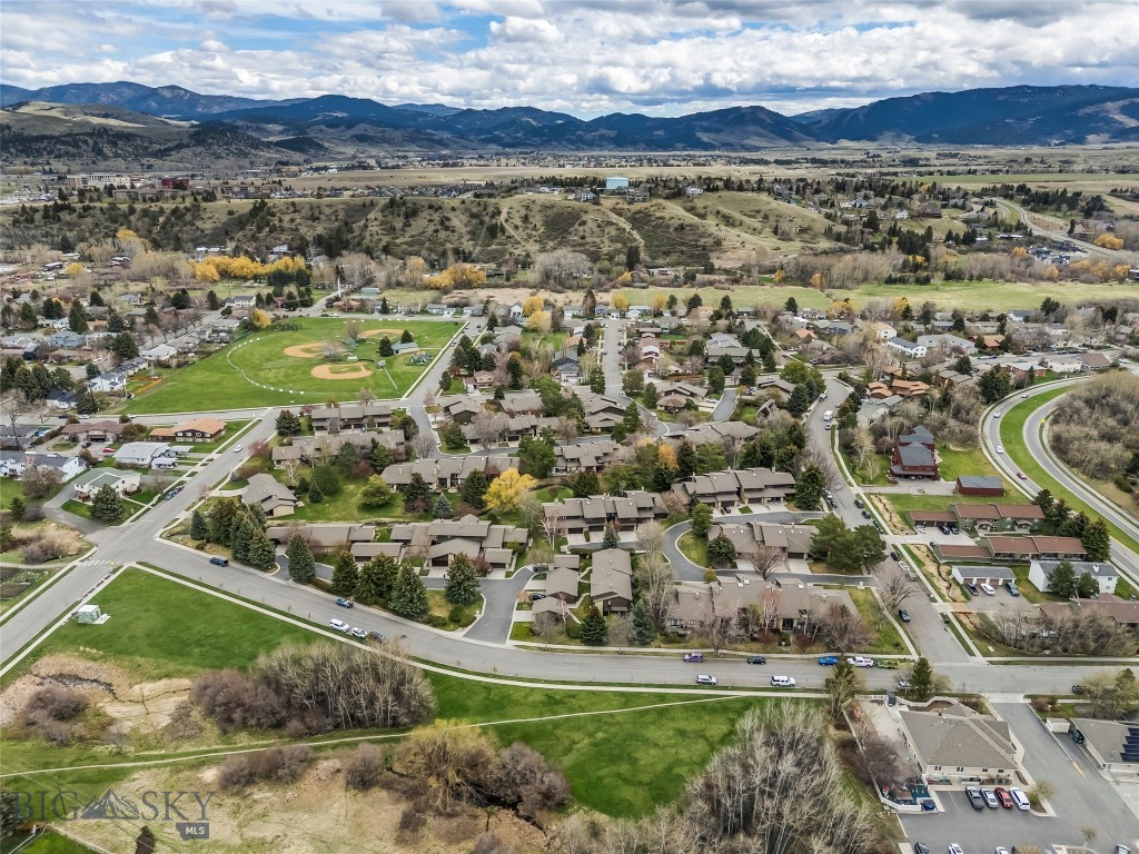 Woodbrook Townhome - Residential