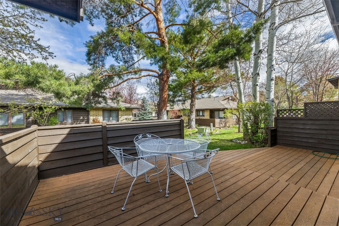 Woodbrook Townhome - Residential