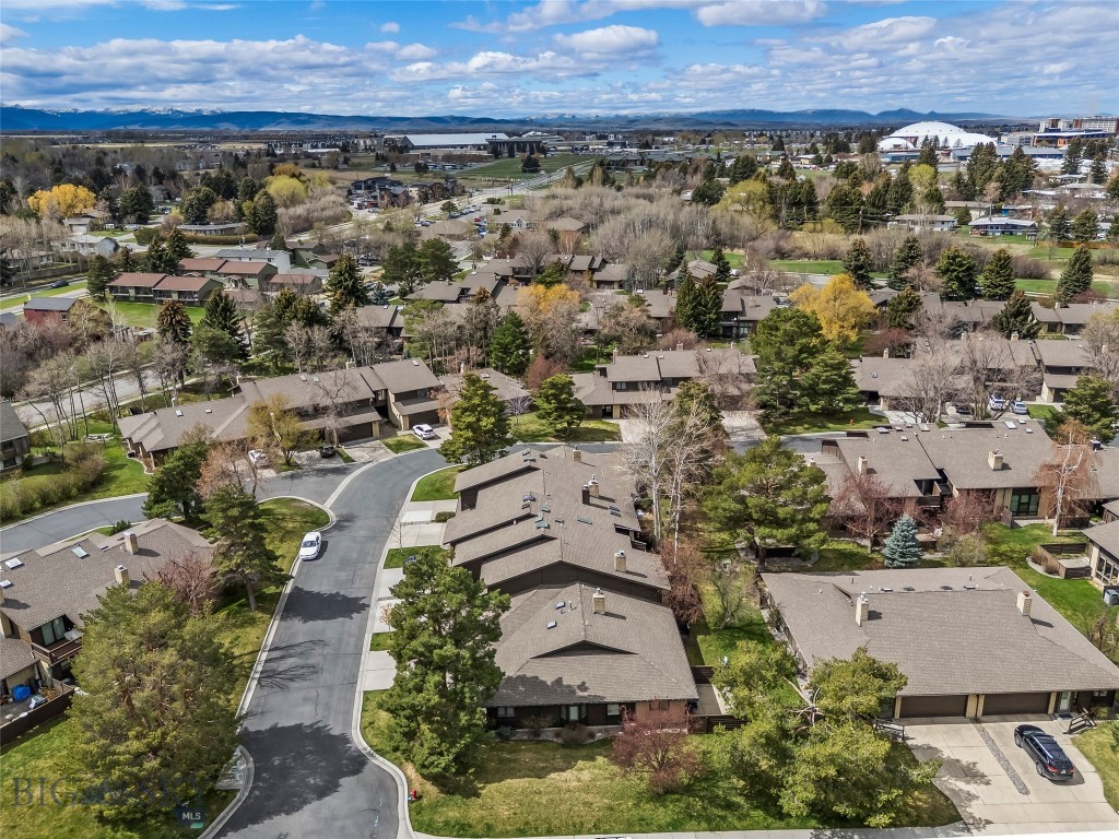 Woodbrook Townhome - Residential