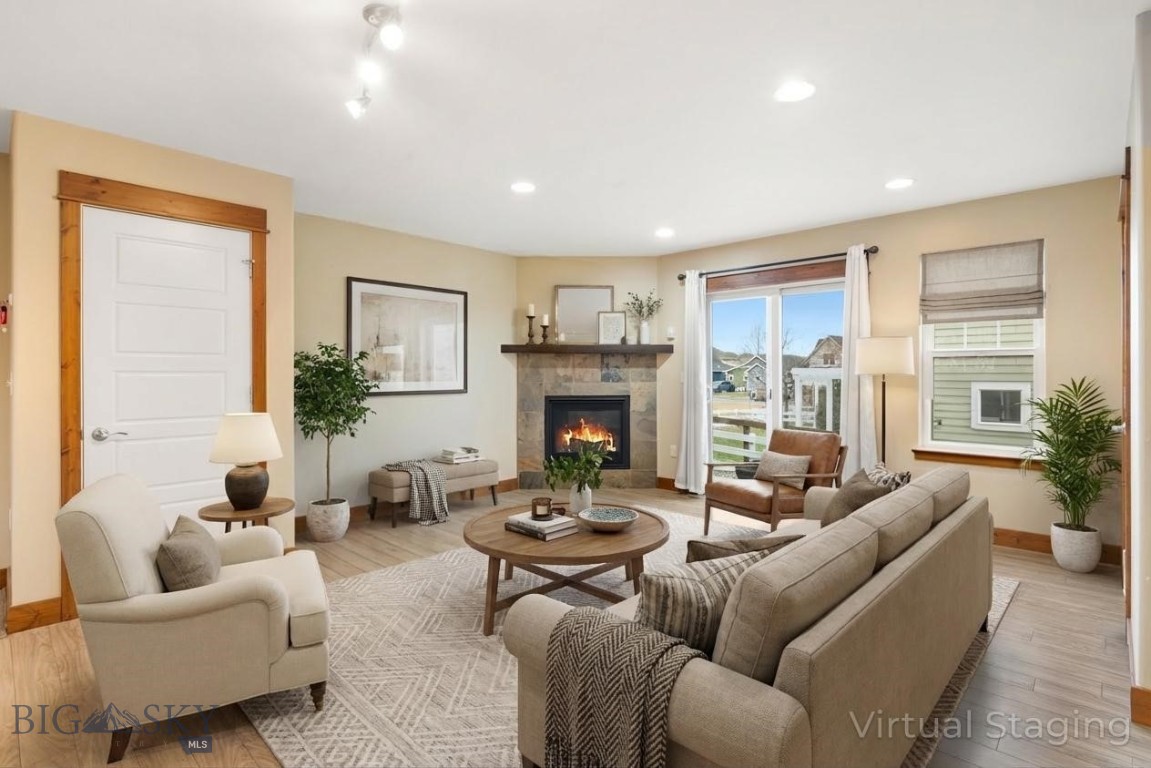 Cottage Park Lane Condos - Residential