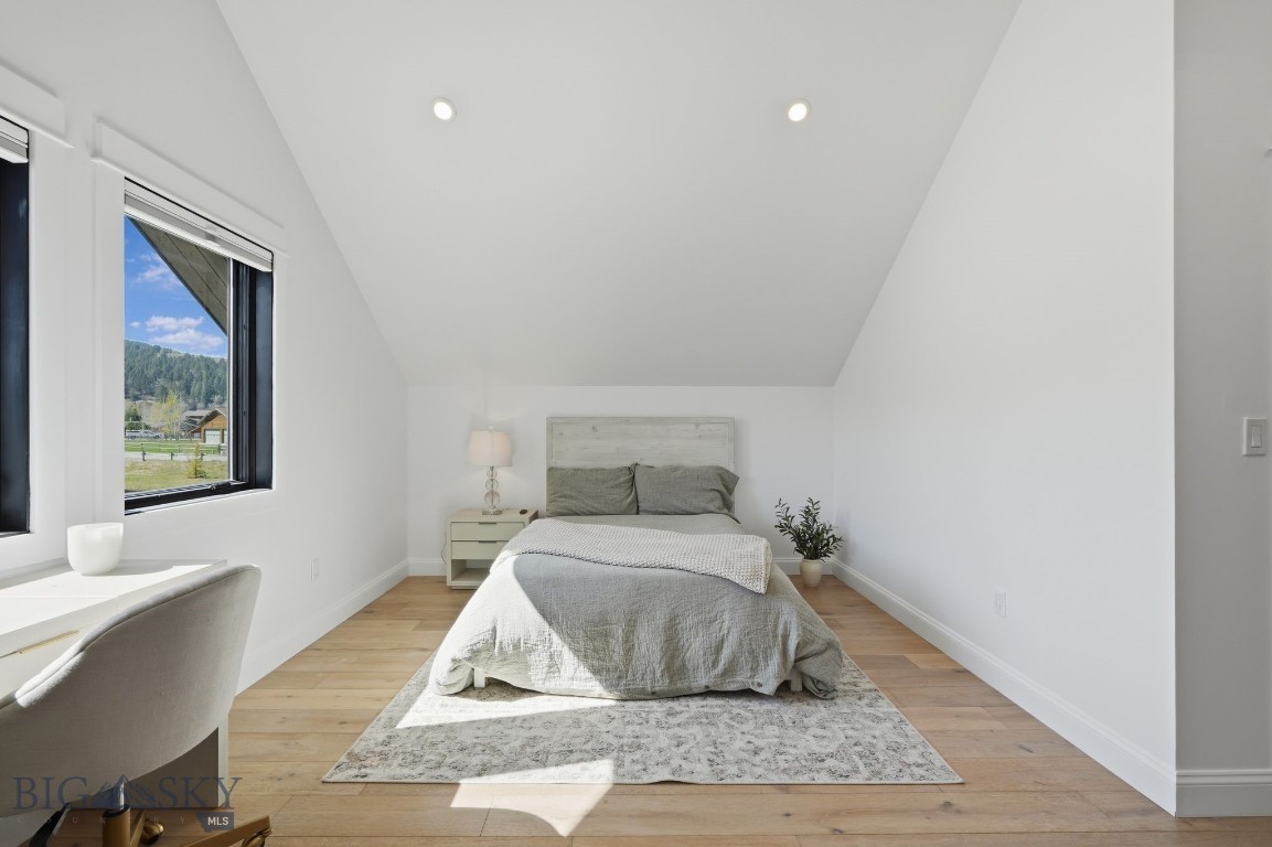 Hyalite Foothills - Residential