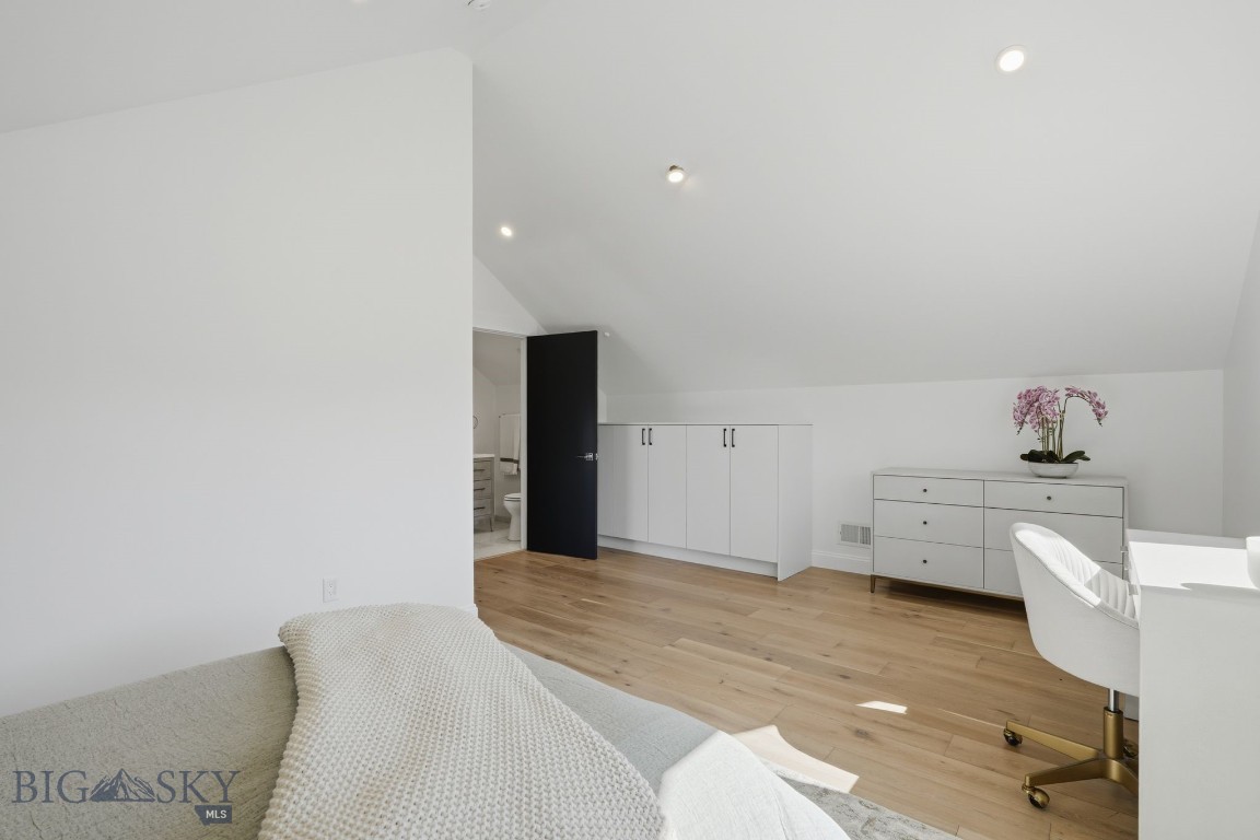 Hyalite Foothills - Residential