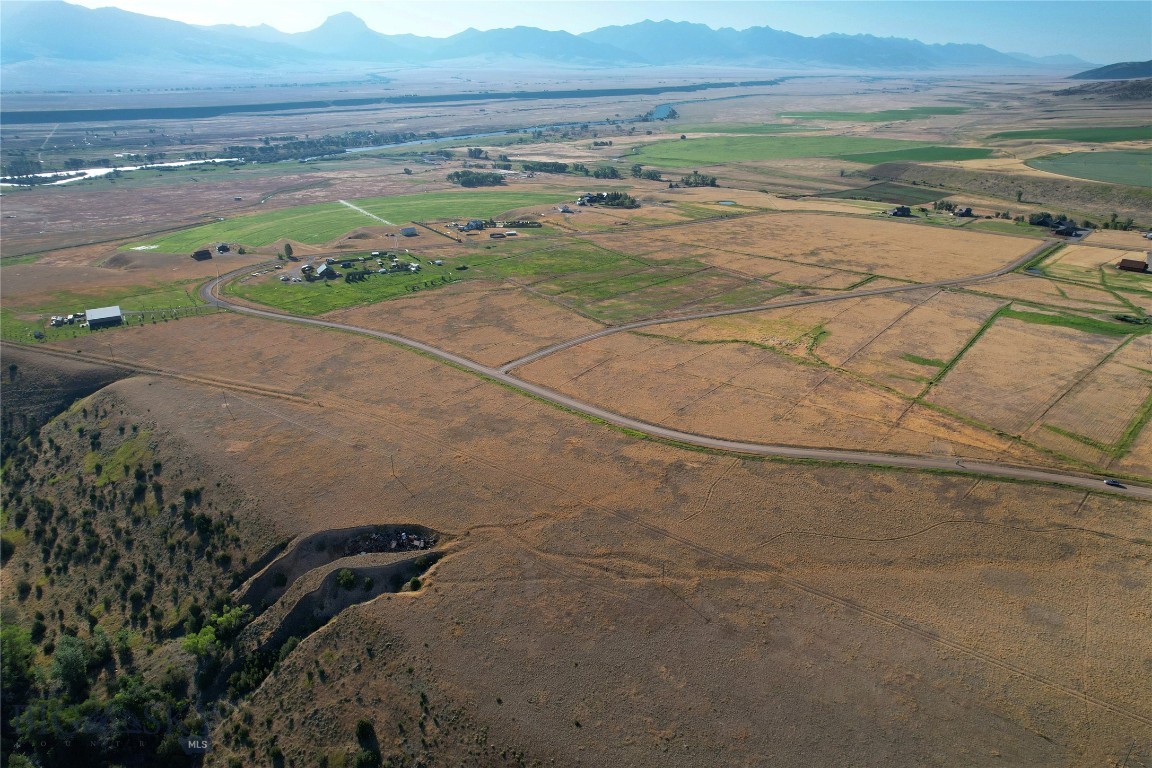 Shining Mountain Unit II - Land