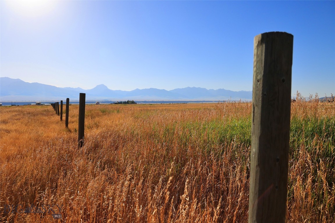 Shining Mountain Unit II - Land