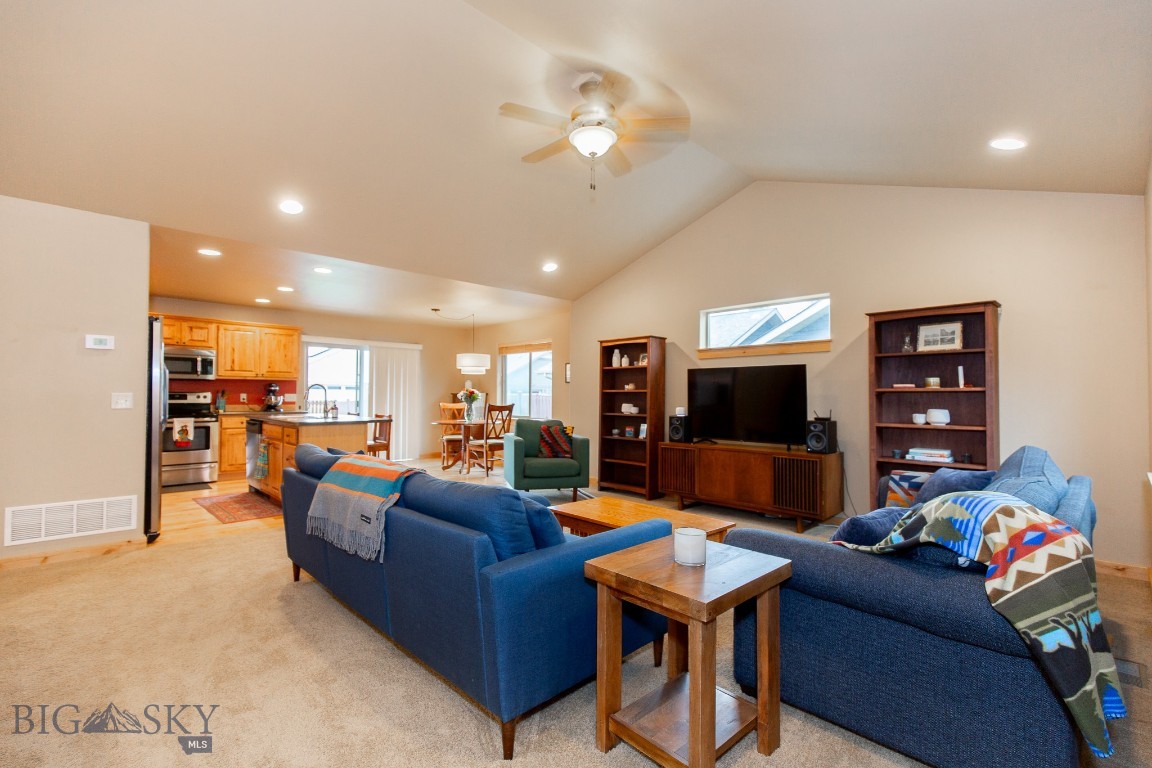 Flanders Creek - Residential