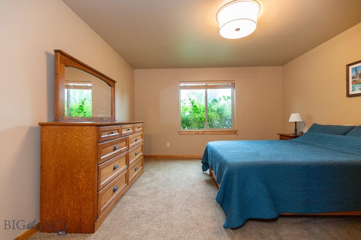 Flanders Creek - Residential