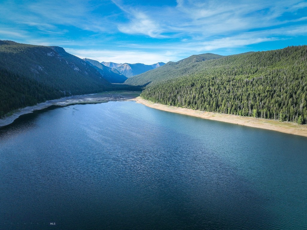 Yellowstone Basin Properties - Land