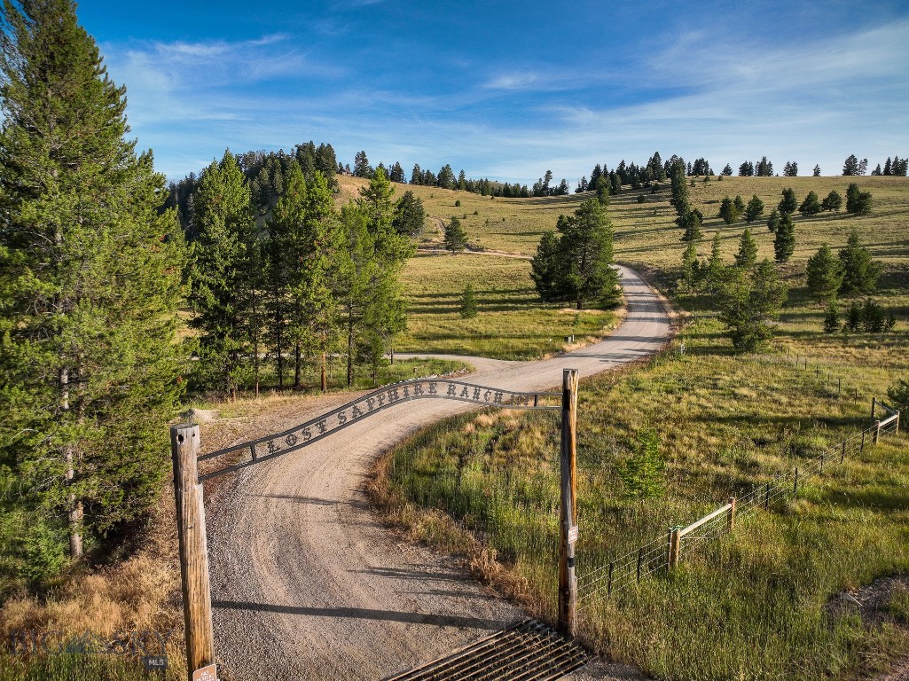 Yellowstone Basin Properties - Land