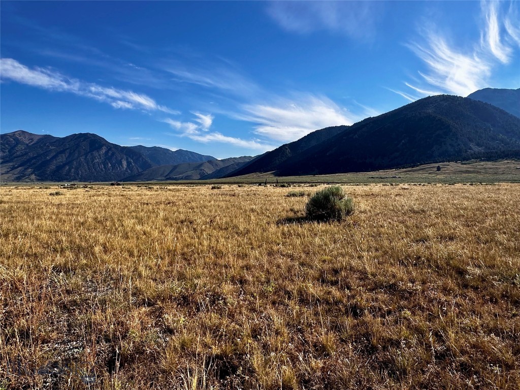 Sportsmans Paradise - Land