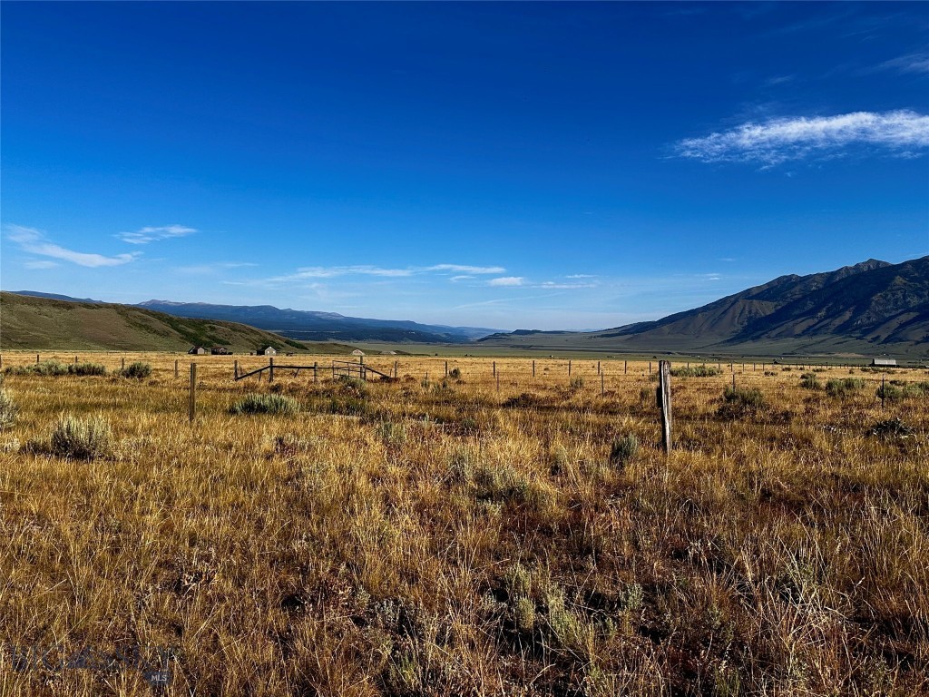 Sportsmans Paradise - Land