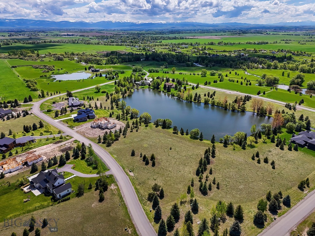 Bridger Lake Meadows - Land