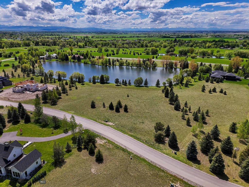 Bridger Lake Meadows - Land