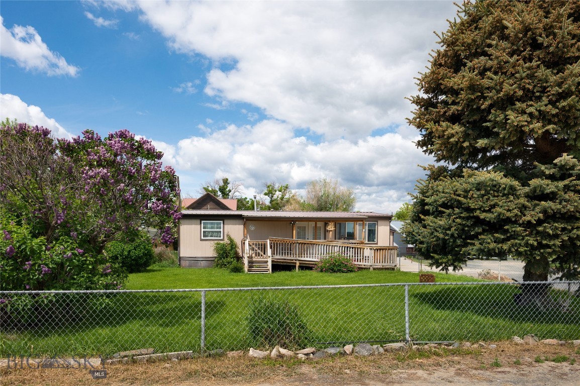 Yellowstone Trail - Residential