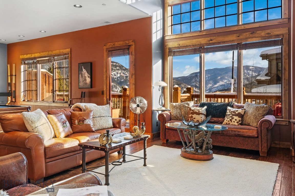 Moose Ridge - Residential