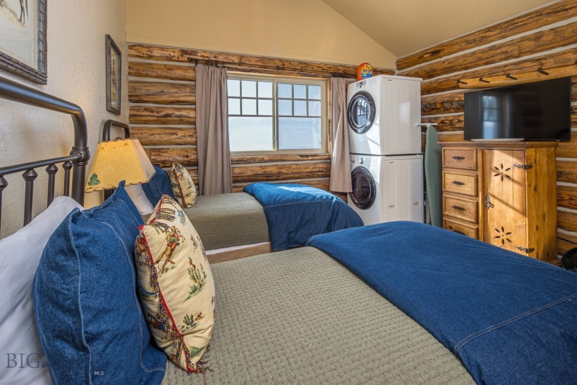 Cowboy Heaven - Residential