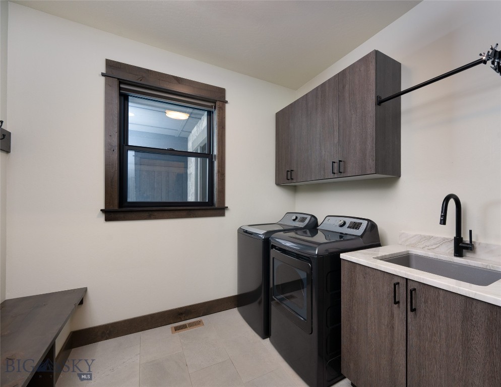 Bozeman, Montana 59718, United States, 4 Bedrooms Bedrooms, ,4 BathroomsBathrooms,Residential,Contingent,104121